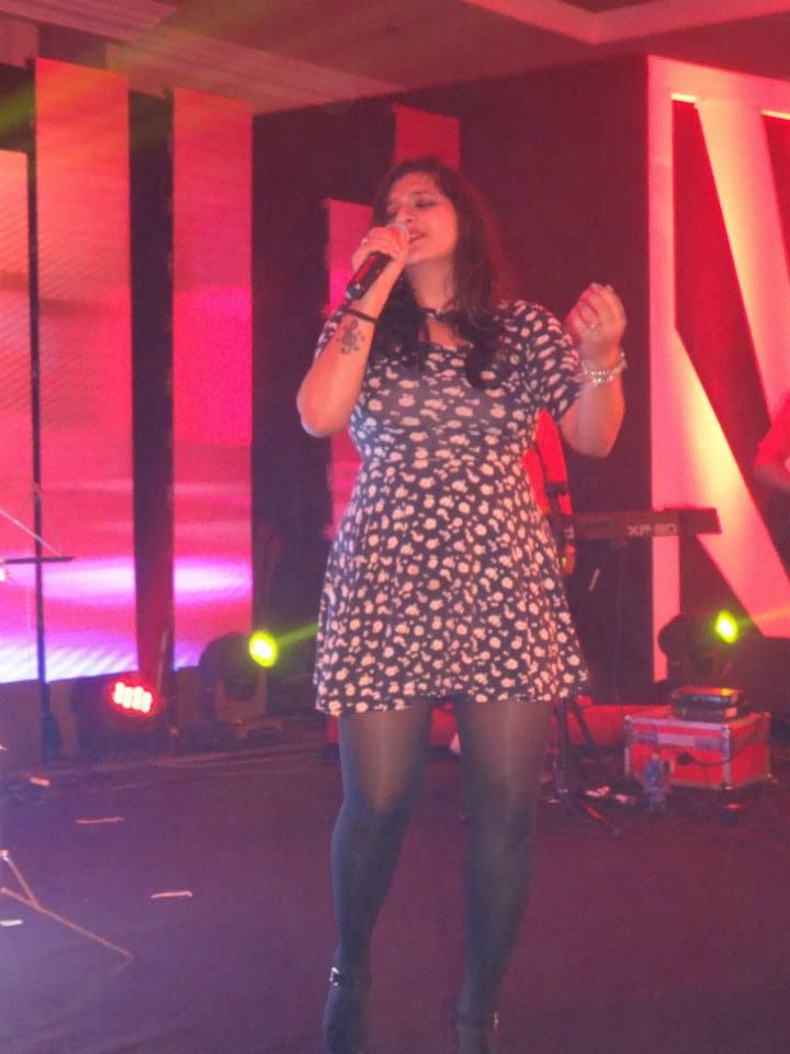 female singer vadodara